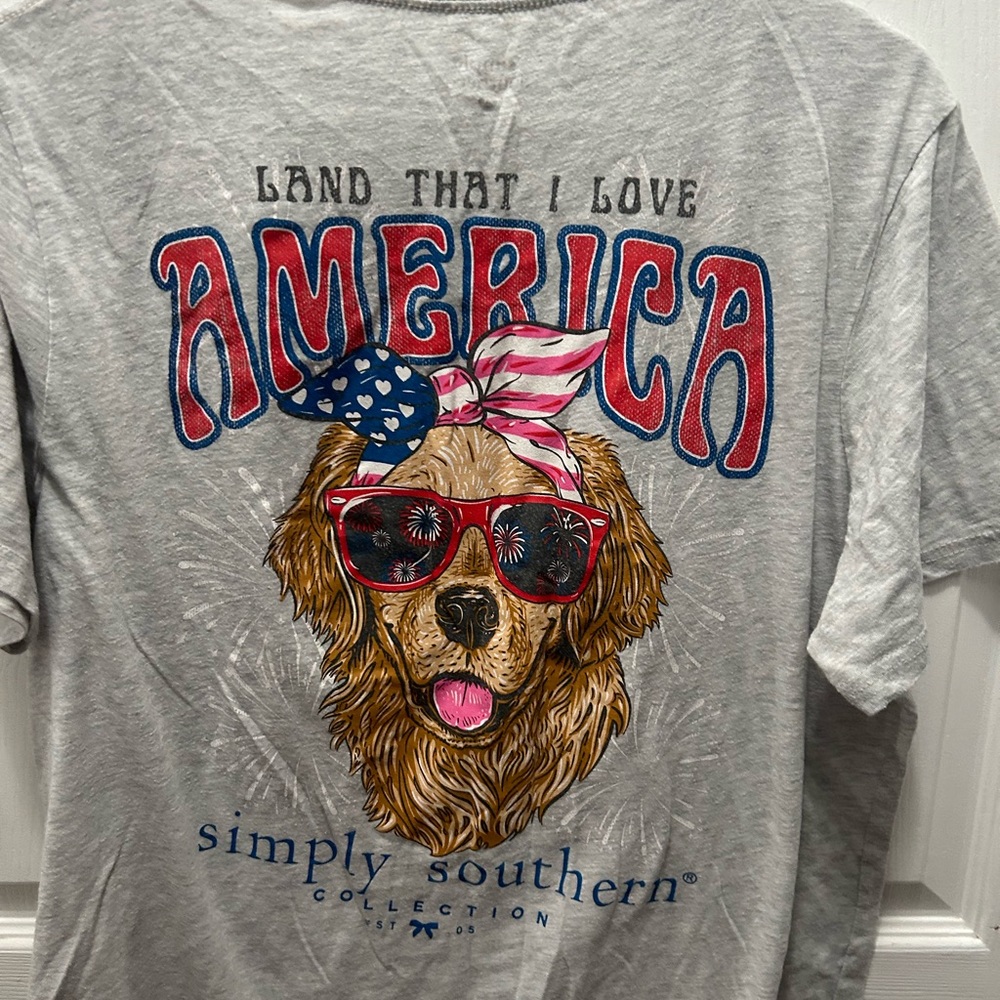 Simply Southern “land that I love” tee shirt.